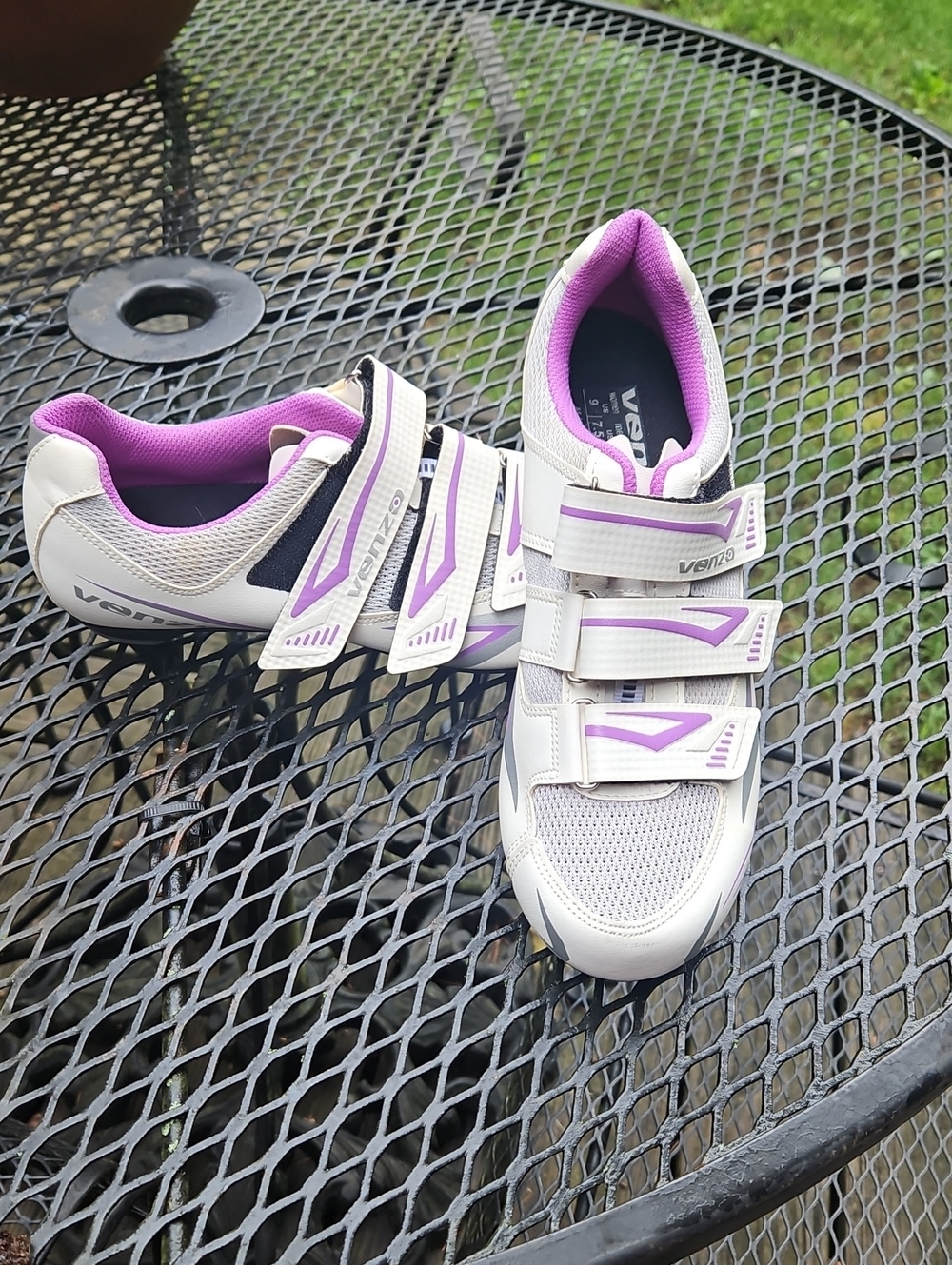Ventura Women’s White and Purple Cycling Shoes